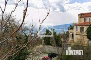 Дом 800м², 4-этажный, участок 12 сот.