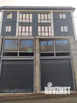 Дом 460м², 3-этажный, участок 10 сот.