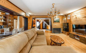 Дом 599м², 3-этажный, участок 13 сот.