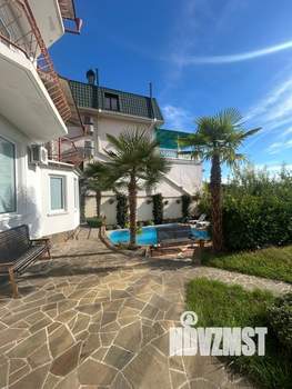 Дом 363м², 3-этажный, участок 4 сот.