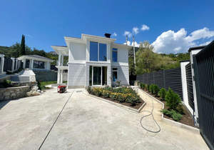 Дом 239м², 2-этажный, участок 7 сот.