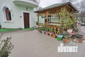 Дом 200м&sup2;, 3-этажный, посуточно, 