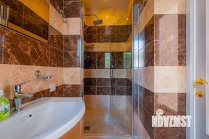 Дом 550м², 2-этажный, посуточно, 