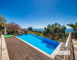 Дом 650м&sup2;, 3-этажный, посуточно, 