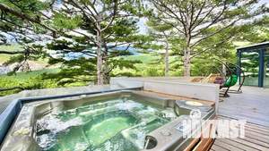 Дом 250м², 3-этажный, посуточно, 