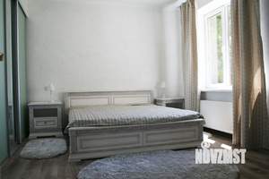 Дом 343м&sup2;, 3-этажный, посуточно, 