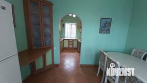 Таунхаус 241м&sup2;, 3-этажный, на длительный срок, 