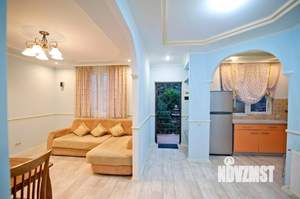 Дом 80м&sup2;, 2-этажный, посуточно, 