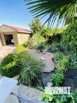 Дом 380м&sup2;, 3-этажный, на длительный срок, 