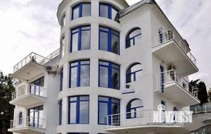 Дом 360м&sup2;, 3-этажный, посуточно, 