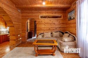 Дом 200м&sup2;, 2-этажный, посуточно, 