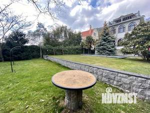 Дом 500м&sup2;, 3-этажный, посуточно, 