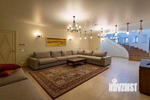 Дом 790м&sup2;, 4-этажный, посуточно, 