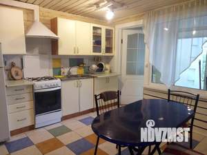 Дом 50м&sup2;, 2-этажный, посуточно, 