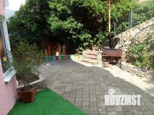 Дом 280м&sup2;, 3-этажный, посуточно, 