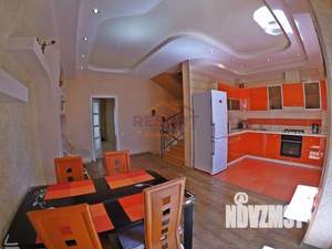 Дом 250м&sup2;, 3-этажный, посуточно, 