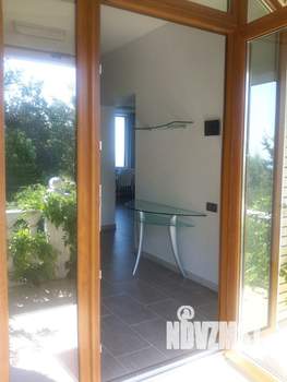 Дом 320м&sup2;, 3-этажный, на длительный срок, 