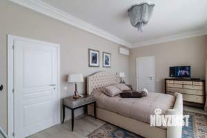 Дом 400м&sup2;, 4-этажный, на длительный срок, 