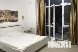 Дом 300м&sup2;, 2-этажный, посуточно, 