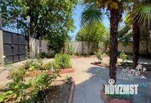 Дом 300м&sup2;, 3-этажный, на длительный срок, 