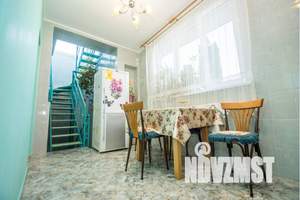 Дом 100м&sup2;, 2-этажный, посуточно, 