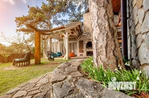 Дом 350м&sup2;, 3-этажный, посуточно, 