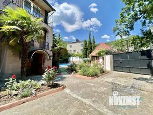 Дом 300м², 3-этажный, посуточно, 