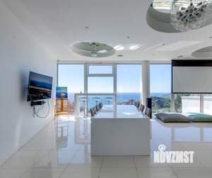 Дом 650м&sup2;, 3-этажный, посуточно, 