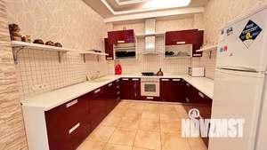 Дом 200м², 4-этажный, посуточно, 