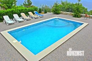 Дом 200м&sup2;, 2-этажный, посуточно, 