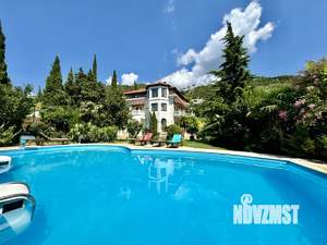 Дом 550м&sup2;, 3-этажный, посуточно, 