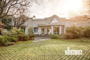 Дом 585м&sup2;, 2-этажный, посуточно, 