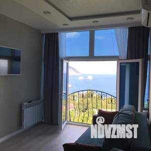 Дом 60м&sup2;, 3-этажный, посуточно, 