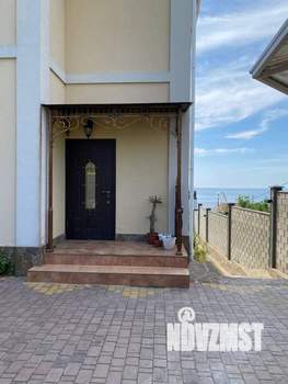 Дом 300м&sup2;, 3-этажный, посуточно, 