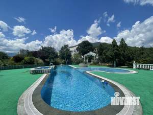 Дом 600м&sup2;, 2-этажный, посуточно, 