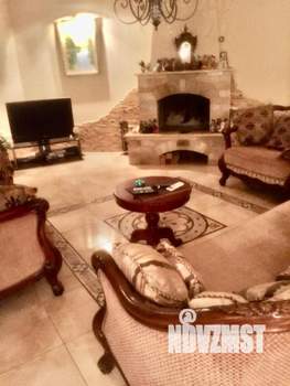 Дом 450м&sup2;, 3-этажный, посуточно, 