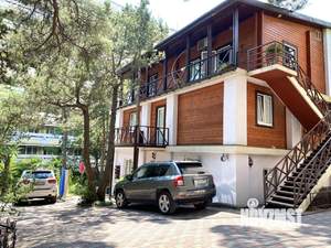 Дом 200м&sup2;, 2-этажный, посуточно, 