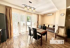 Дом 311м&sup2;, 3-этажный, посуточно, 