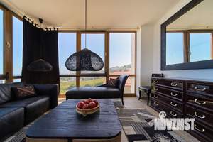 Дом 180м&sup2;, 3-этажный, посуточно, 