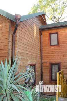 Дом 200м&sup2;, 3-этажный, посуточно, 