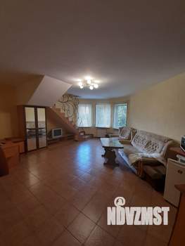 Дом 250м&sup2;, 3-этажный, посуточно, 