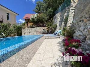 Дом 210м&sup2;, 2-этажный, посуточно, 