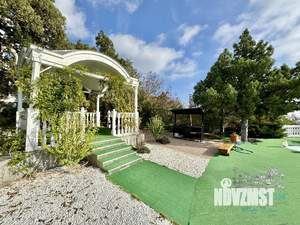 Дом 585м&sup2;, 2-этажный, посуточно, 