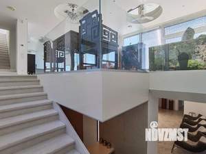 Дом 450м&sup2;, 2-этажный, посуточно, 