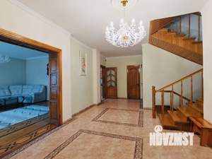 Дом 350м², 3-этажный, посуточно, 
