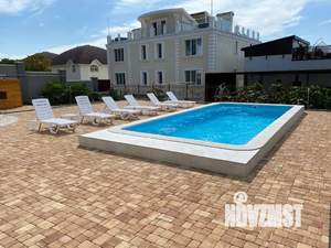 Дом 250м&sup2;, 3-этажный, посуточно, 