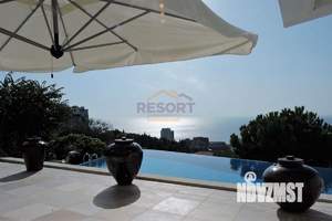 Дом 400м&sup2;, 3-этажный, посуточно, 