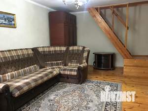 Дом 67м&sup2;, 2-этажный, посуточно, 