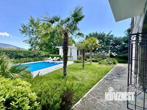 Дом 300м&sup2;, 2-этажный, посуточно, 