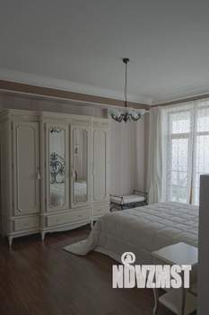 Дом 500м&sup2;, 3-этажный, посуточно, 